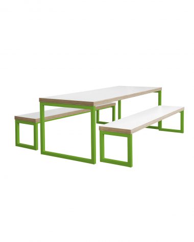 Link Table and Bench